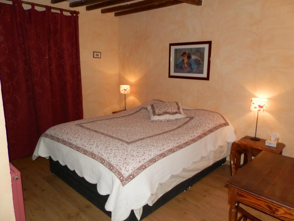 Domaine De Varenne Bed & Breakfast Saint-Amand-en-Puisaye Bagian luar foto