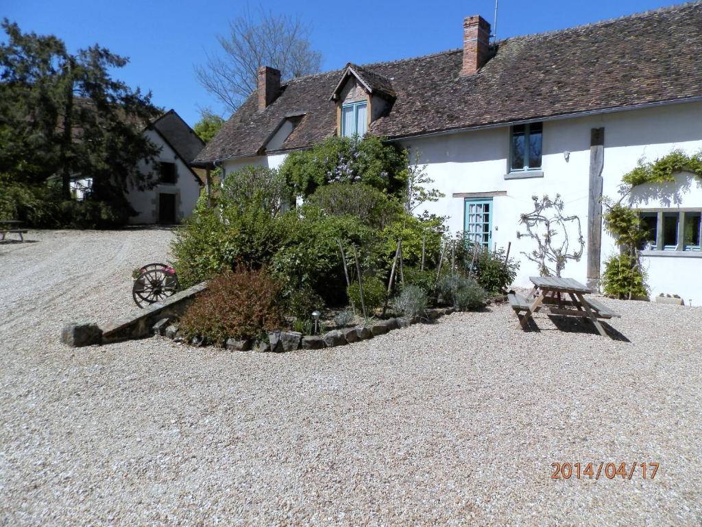 Domaine De Varenne Bed & Breakfast Saint-Amand-en-Puisaye Bagian luar foto